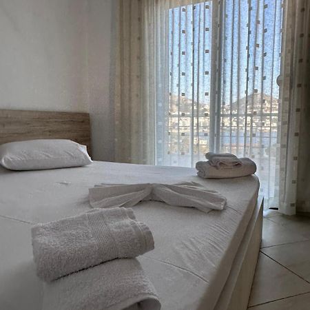 Payo Apartments Sarandë Buitenkant foto