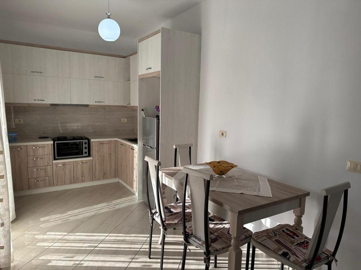 Payo Apartments Sarandë Buitenkant foto