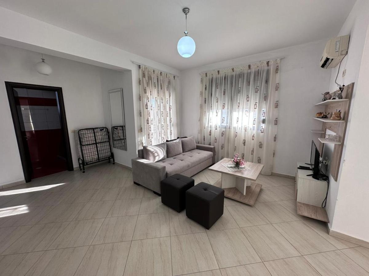 Payo Apartments Sarandë Buitenkant foto