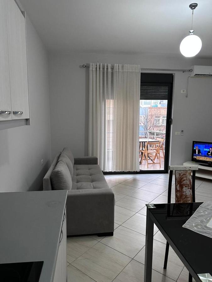 Payo Apartments Sarandë Buitenkant foto